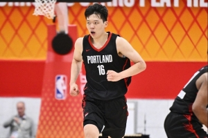 重磅超鹰广州FC对广东客家青年进球集锦_重磅超鹰广州FC对广东客家青年进球集锦在线观看_免费看直播